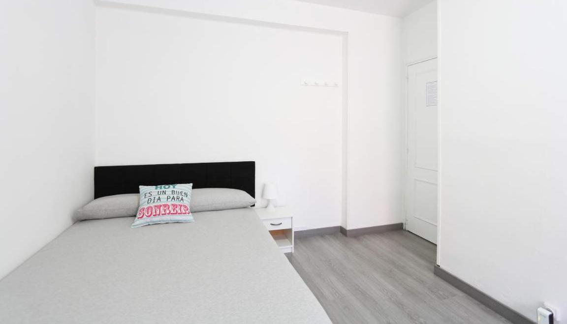 Casagoa Bed & Breakfast Madrid Bagian luar foto